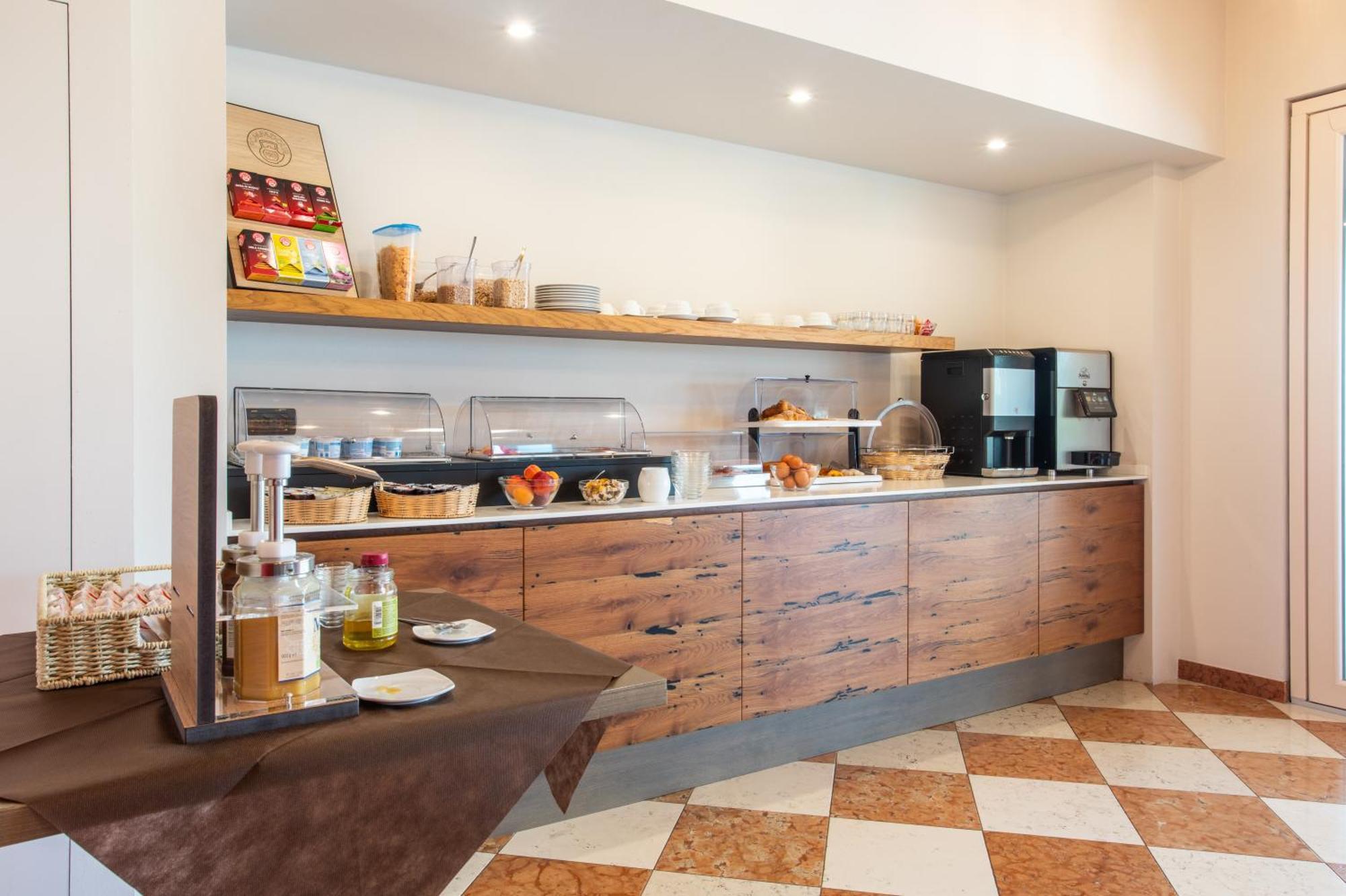 B&B Ca' Marognole Caprino Veronese Bagian luar foto
