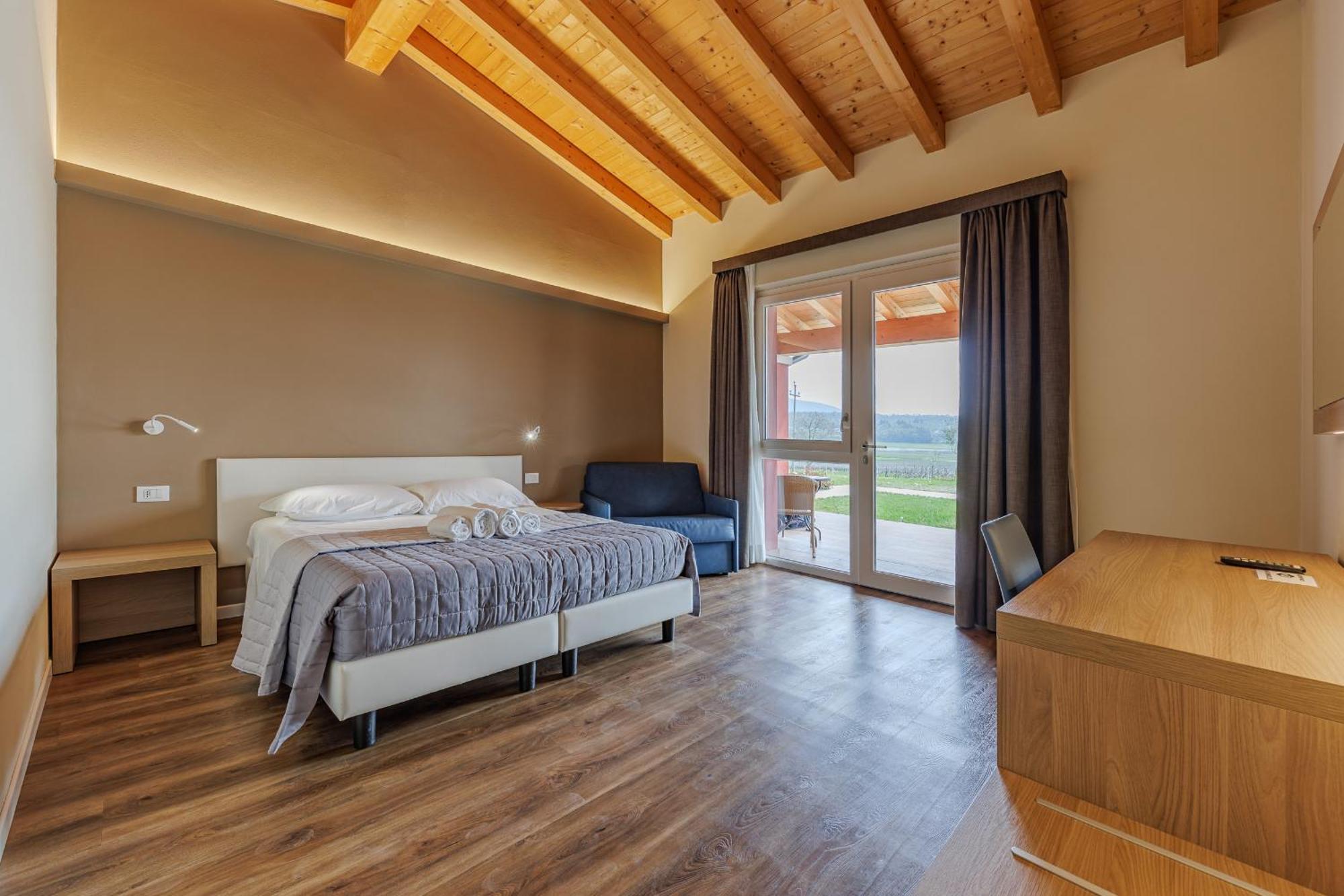 B&B Ca' Marognole Caprino Veronese Bagian luar foto